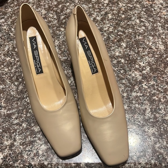 𝐕𝐈𝐀 𝐒𝐏𝐈𝐆𝐀 𝐂𝐑𝐄𝐀𝐌 𝐏𝐄𝐀𝐑𝐋𝐘 𝐅𝐋𝐀𝐑𝐄 𝐇𝐄𝐄𝐋 𝐏𝐔𝐌𝐏𝐒 - Picture 4 of 17